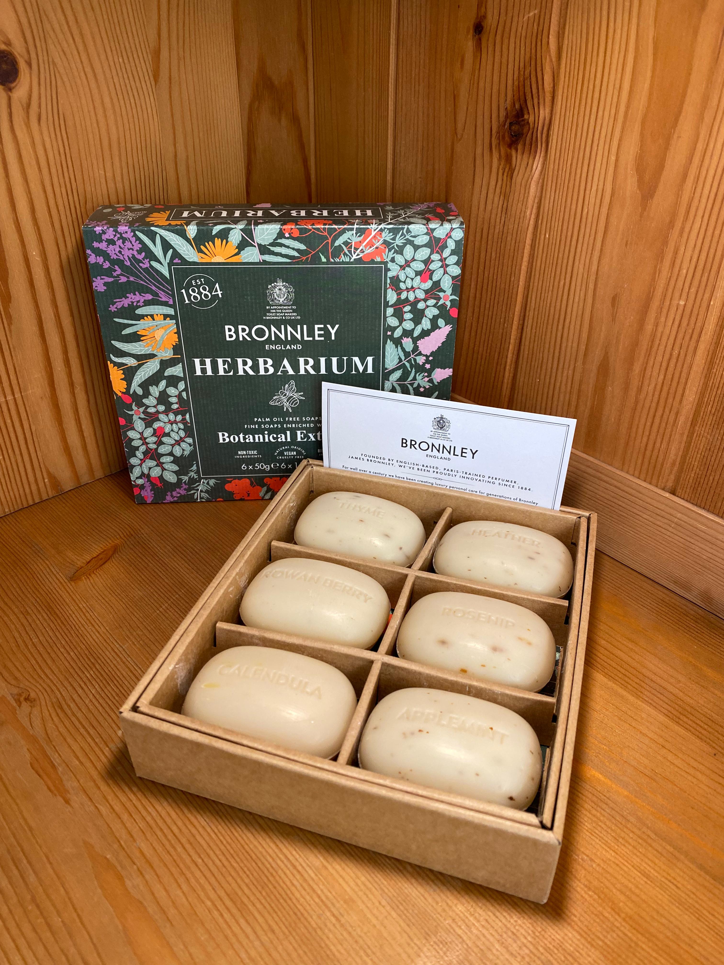 Bronnley Botanical Gift Box Soaps, Herbarium